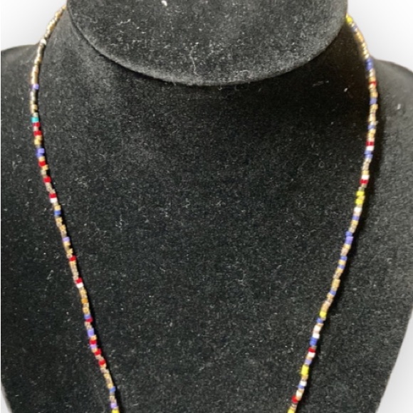 Native made beaded cross necklace - Picture 7 of 7